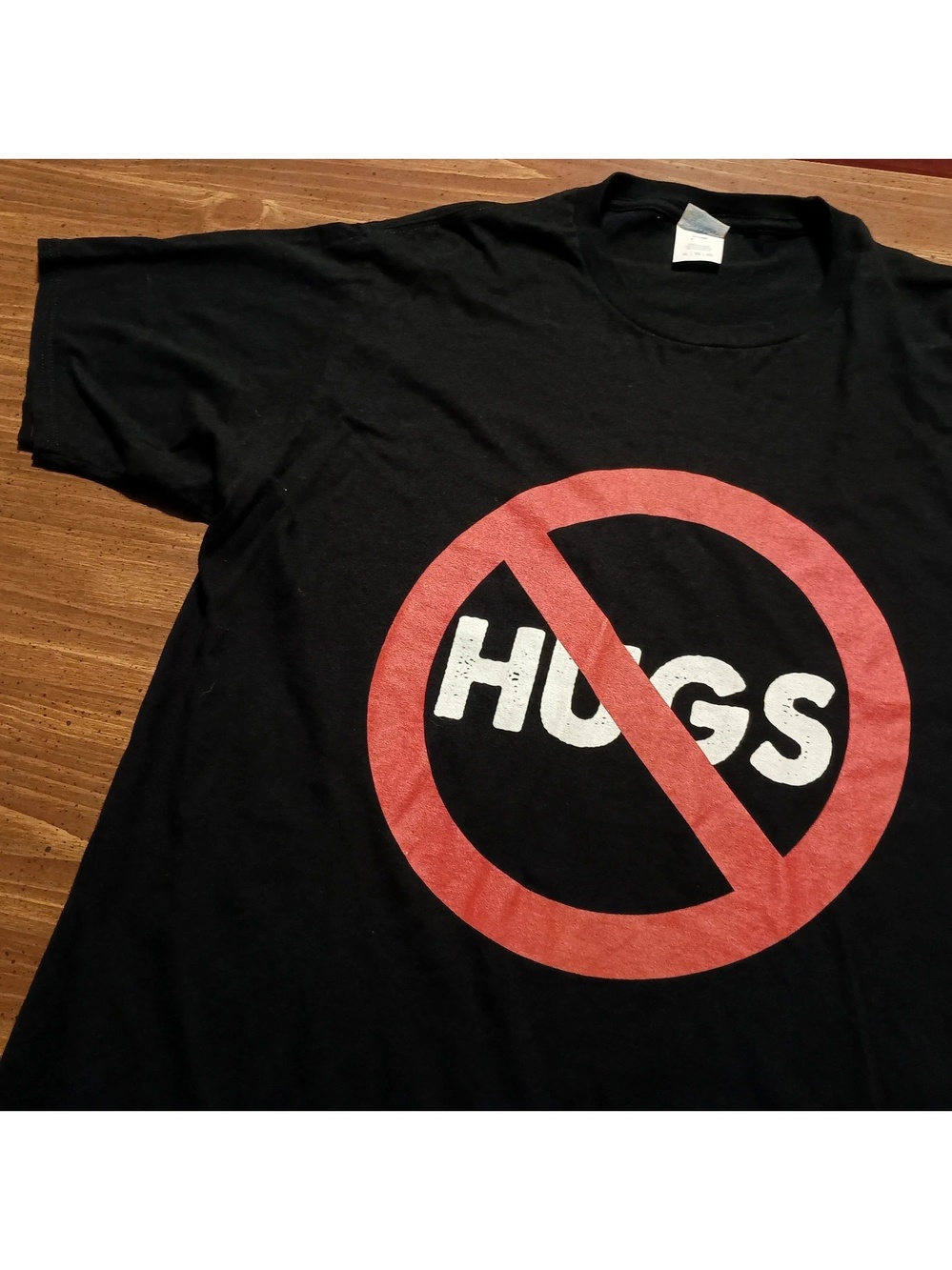 No Hugs T-shirt - XL // fun tee shirt funny humor